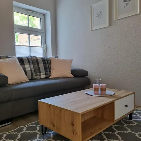 Apartment Modern Eingerichtet-stadtnah-ferienwohnung Mit Geschirrspueler Und Waschmaschine Friedland (Mecklenburg-Vorpommern)